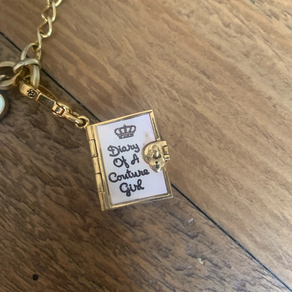 ❗️❗️Vintage Juicy Couture 2008 class bracelet❗️❗️ - Picture 2 of 4